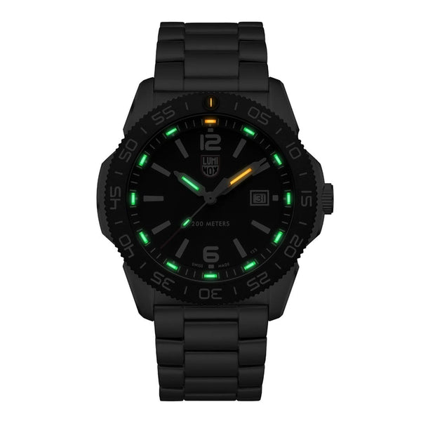 Luminox Men's Pacific Diver 3120 Series Quartz Watch
